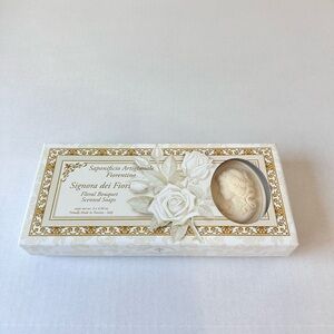 Floral Bouquet Hand Soap - White